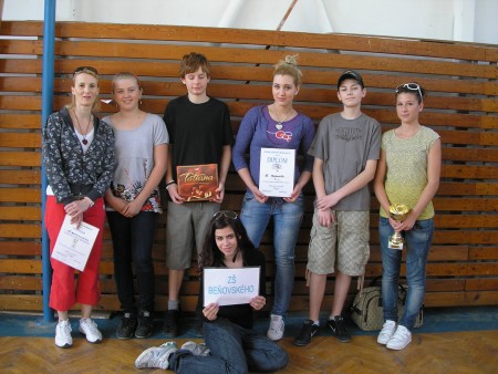 Víťazné družstvo volejbalového turnaja zo ZŠ Batkova, apríl 2009